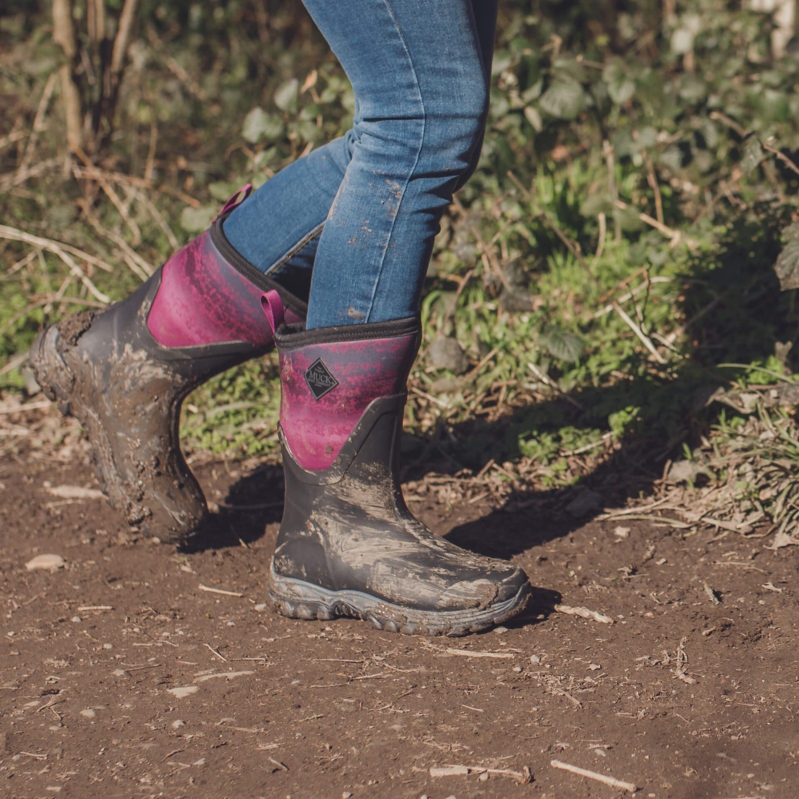Arctic Sport Mid | Zwart/Magenta