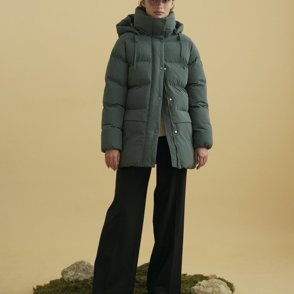 AIW22WOUT012 | Ivy