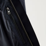 AIS23MOUT027 | Zwart