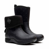 Arctic Weekend | Black Quilt